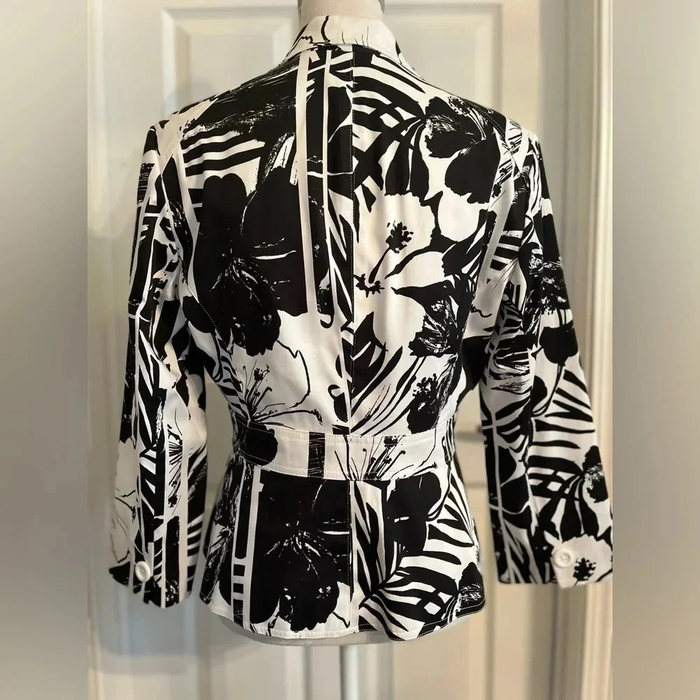 Cache Black & White Abstract Print Blazer Size 10 - image 6